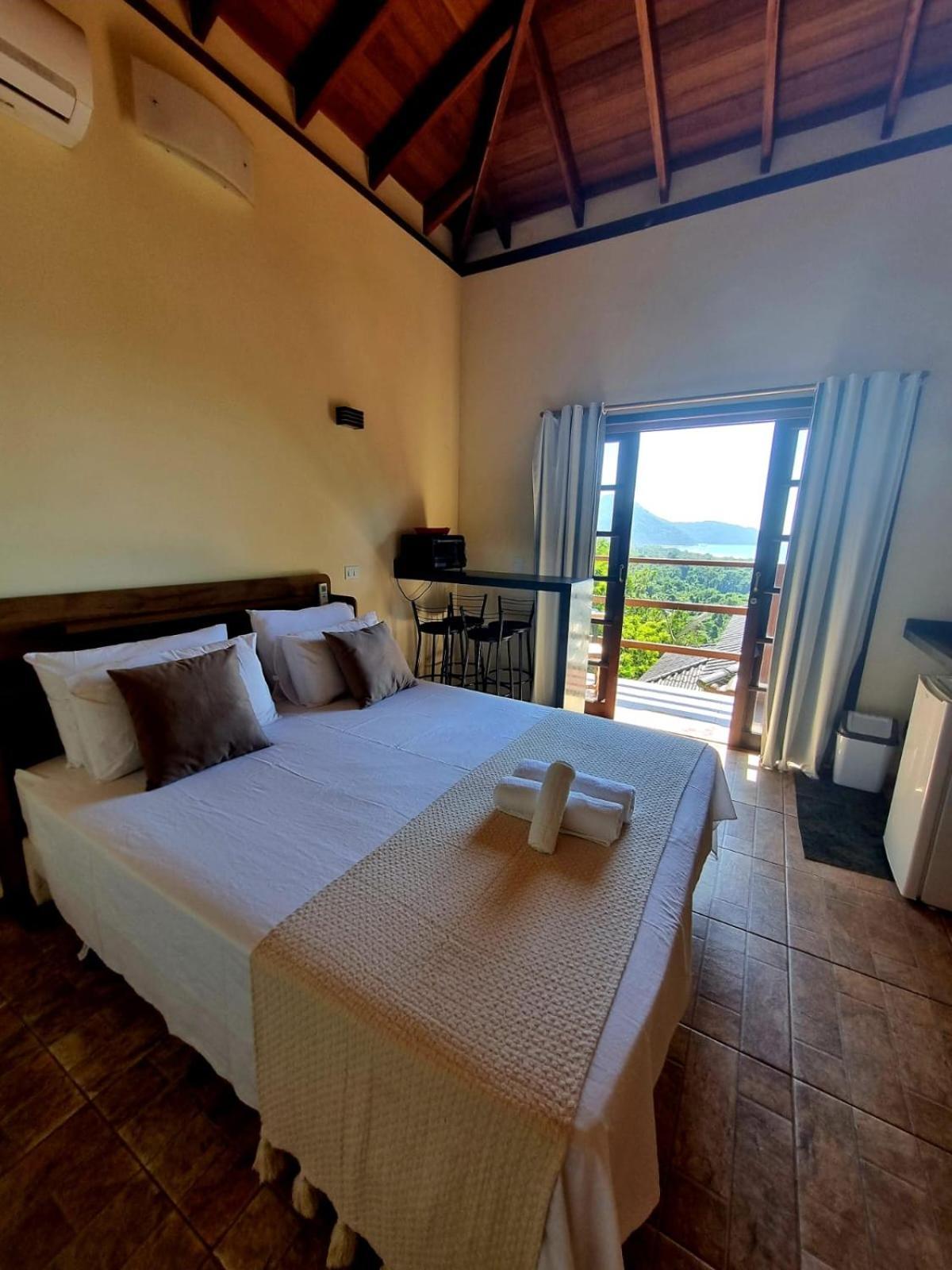 Burung Flats Itamambuca - Hospedagem Com Vista Para O Mar Убатуба Екстериор снимка